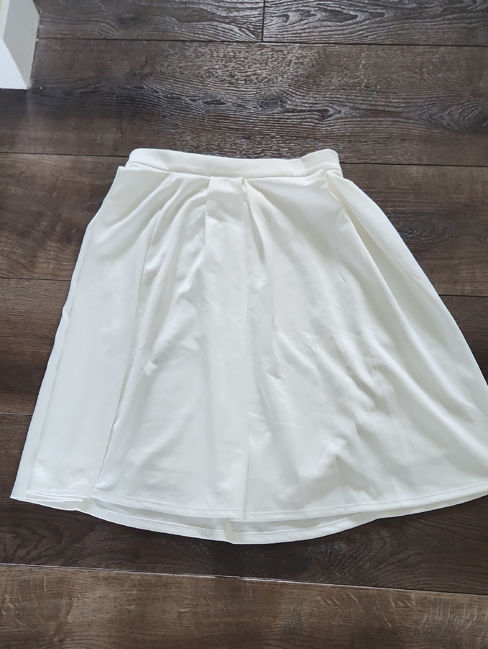Potter's Pot Cream A-Line Midi Skirt